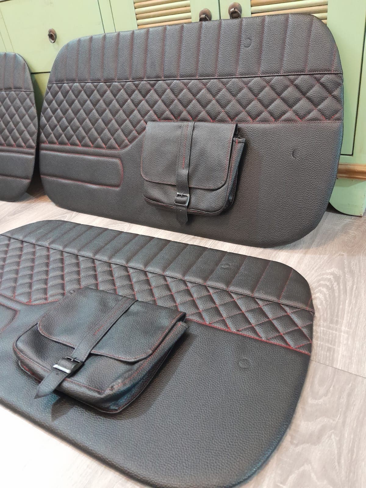 Fiat 600 — Negro y Rojo